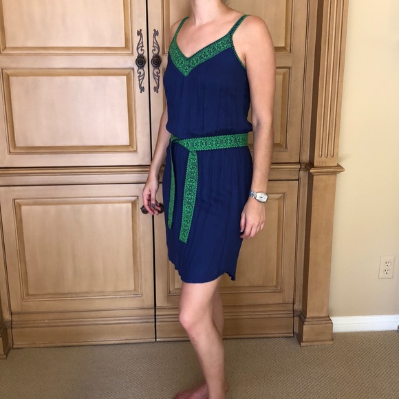 Ella Moss Dress - Picture 3 of 8